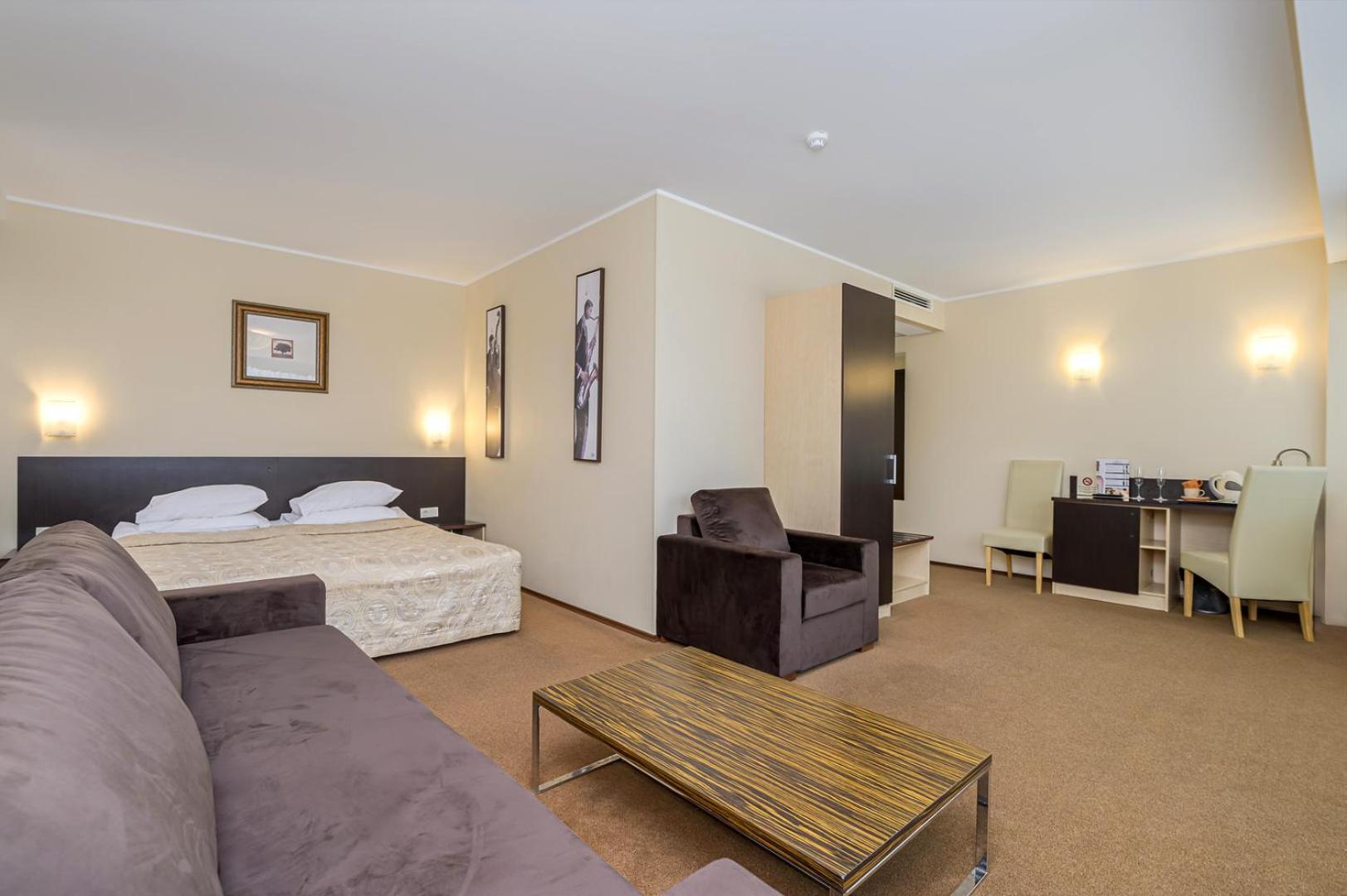 Hotel Rocca Al Mare Tallinn Buitenkant foto