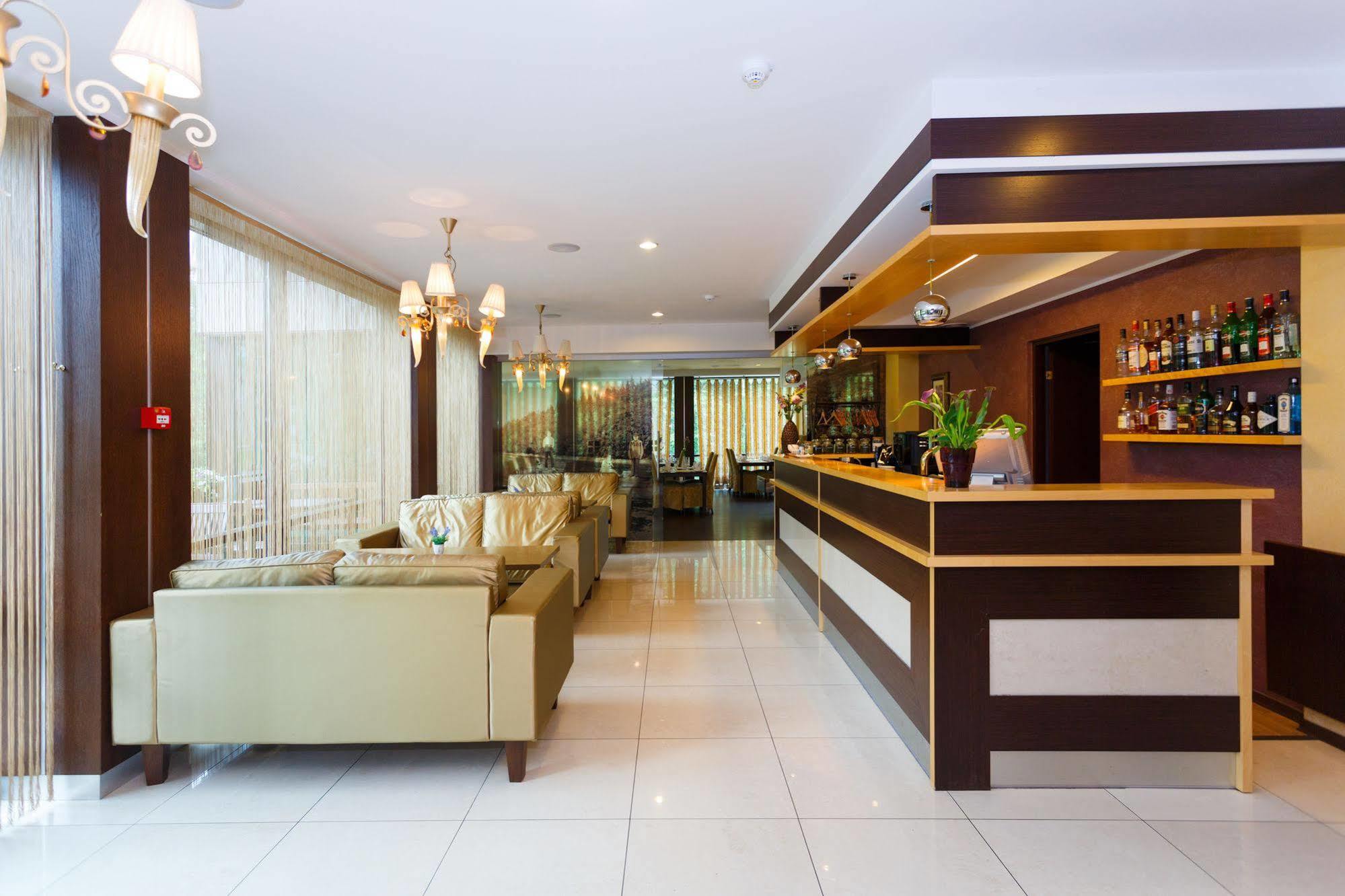 Hotel Rocca Al Mare Tallinn Buitenkant foto